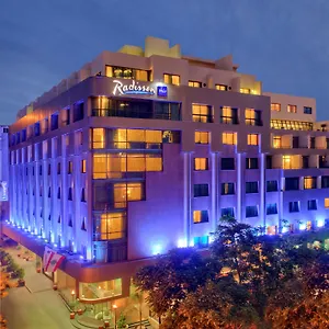 5* Отель Radisson Blu Martinez